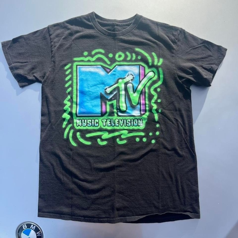 Black vintage MTV Music Television tee tv
